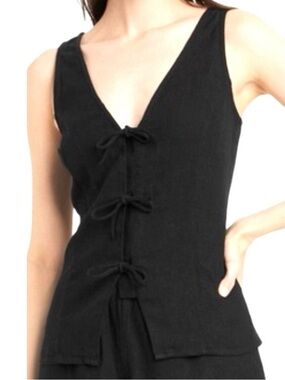SOLD!!a new day Black Tie-Front Sleeveless V-Neck Top